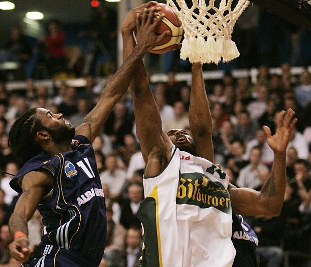 随着球队在 随着球队在