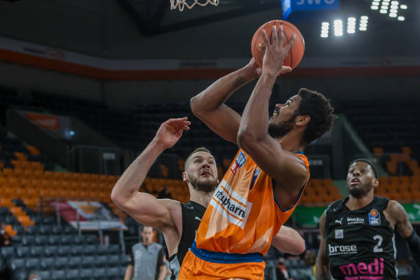 借助这些精 借助这些精