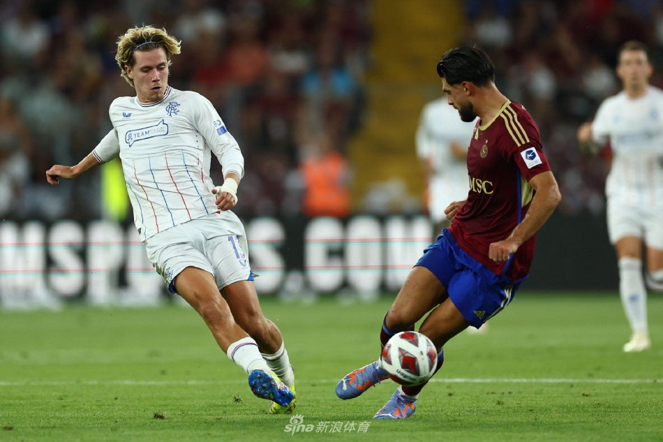 这两名球员 这两名球员